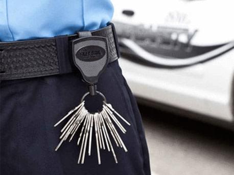 multitool klein goedkoop Kopen gadget sinterklaas kerst cadeau tip sleutelhanger boa handhaver htv student politie handhaving handig kadootje kado pen lampje lichtje zaklamp kleinigheid boa douane koninklijke marechaussee true Utility handige nuttig presentje sint wannahave buy kaufen polizei police giftbox sleutelhanger beveiliging key-bak keybak key bak koppel riem